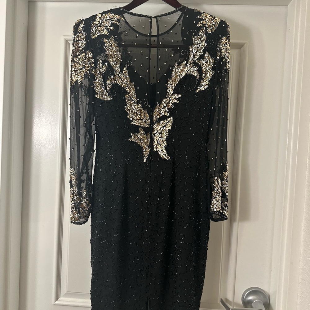 Elegant Black and Gold Sequin Dress